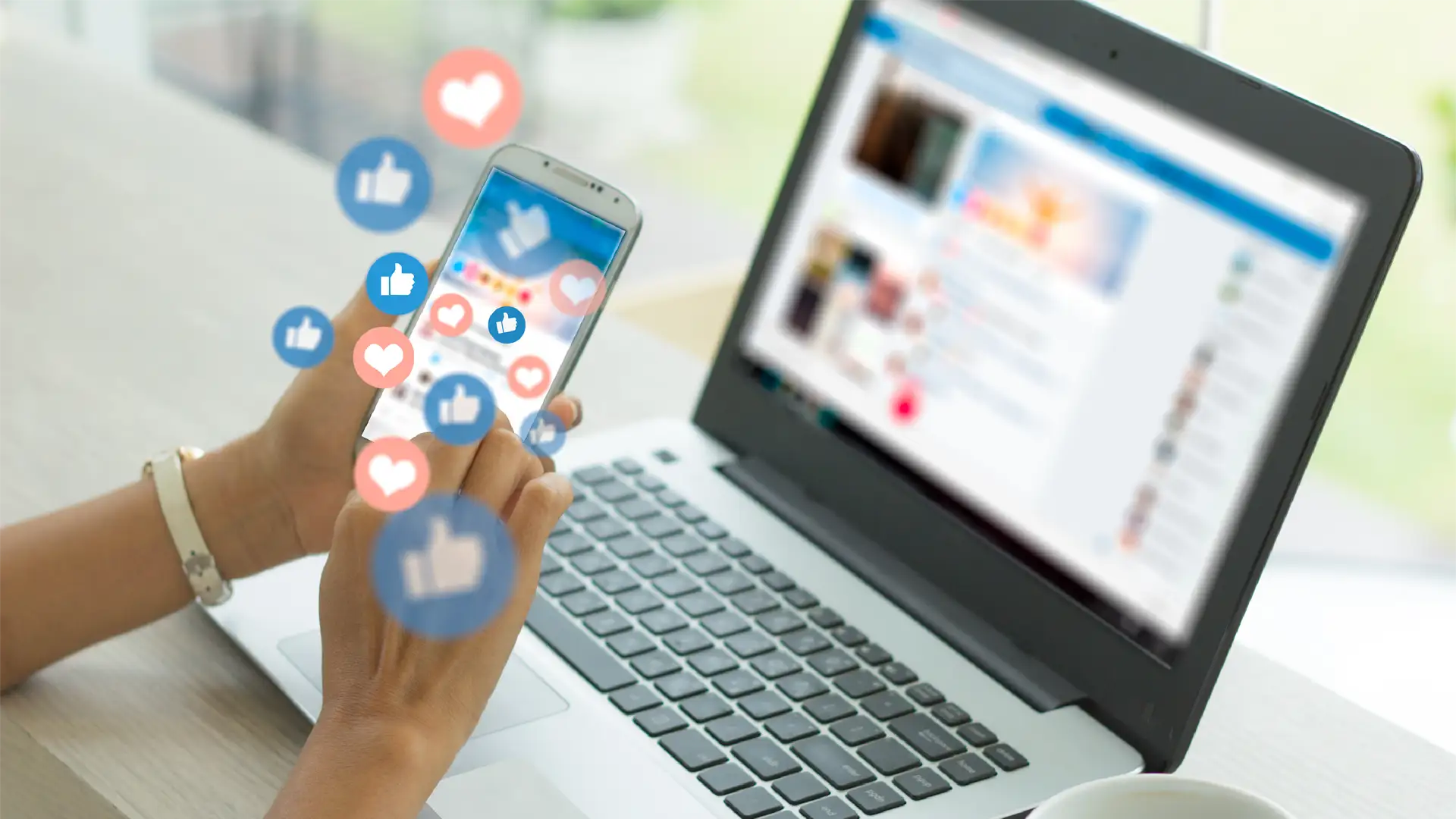 Um mit der Konkurrenz mithalten zu können, sollten Sie Video-Content in Ihre Social Media Marketingstrategie einbinden.